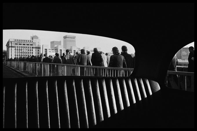 Early Seventies Rush Hour london bridge